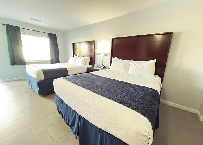 Resorts Guide Lantern Inn & Suites - Sarasota