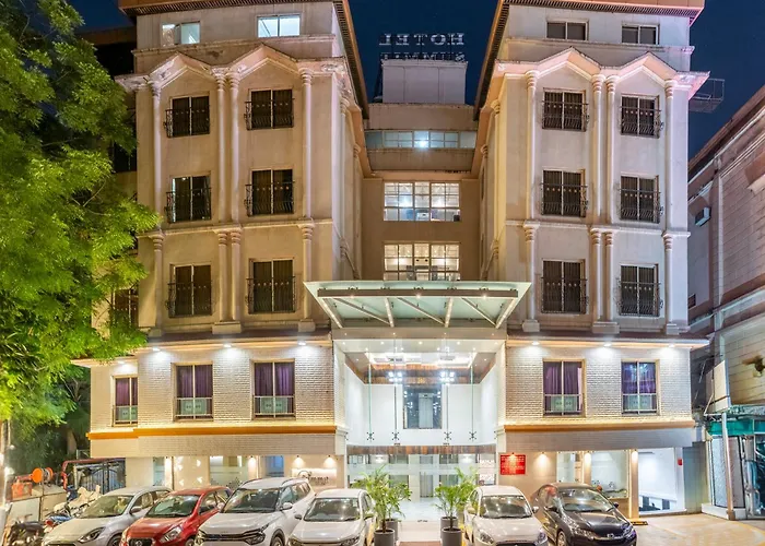 Hotel Summit