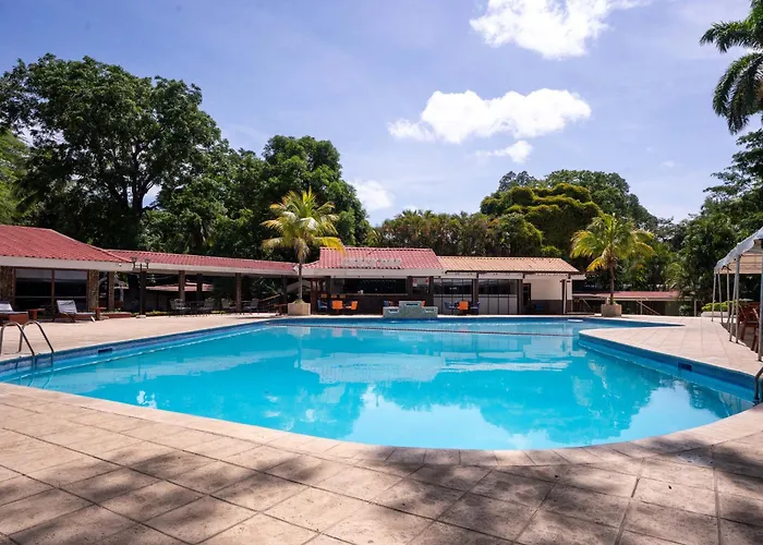 Best Western Las Mercedes Airport