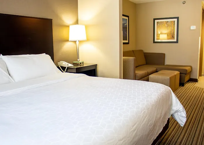 Hotel: Holiday Inn Express & Suites Hayward By Ihg