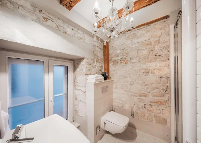 Hotel Osam - Adults Only