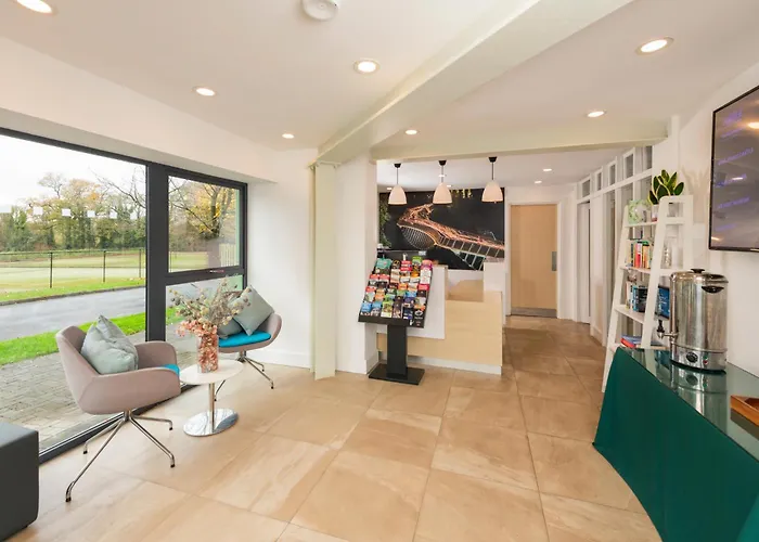 Hotel with Tennis: Brennan Court Guest Accommodation