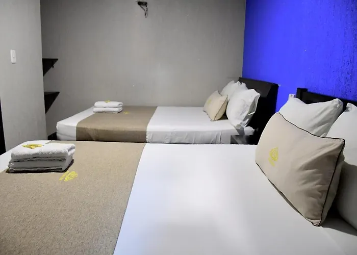 Cheap hotels Chico Real