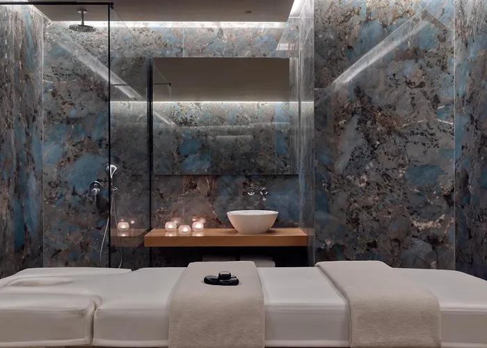 Castello Infinity Suites - Adults Only
