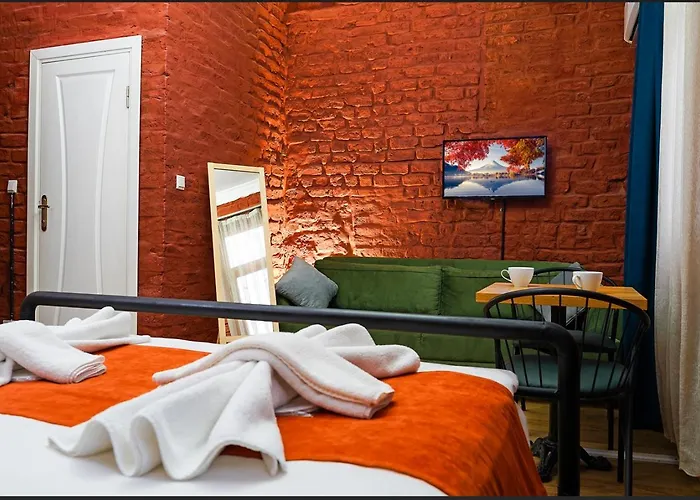 White Bolshoi Rooms