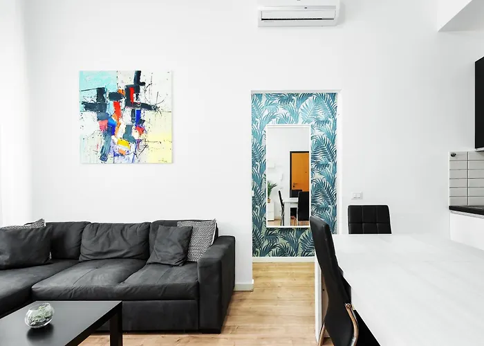 Piazza Colombo-Apartments