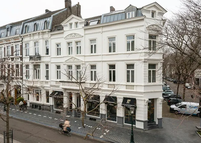 Leonardo Boutique City Center