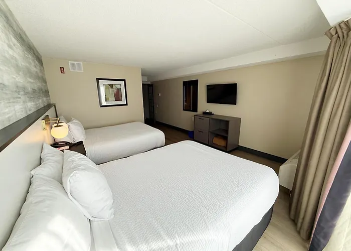 Cheap hotels Ramada Plaza By Wyndham Niagara Falls
