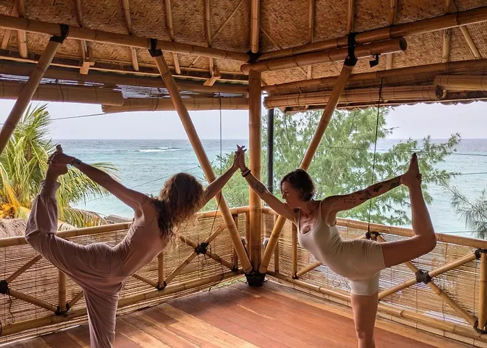 Hotel: Flowers & Fire Yoga Garden