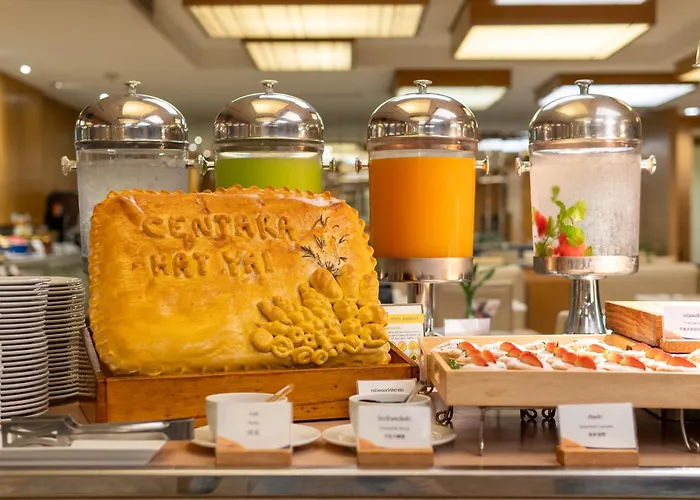 Luxury hotel only: Centara Hotel Hat Yai