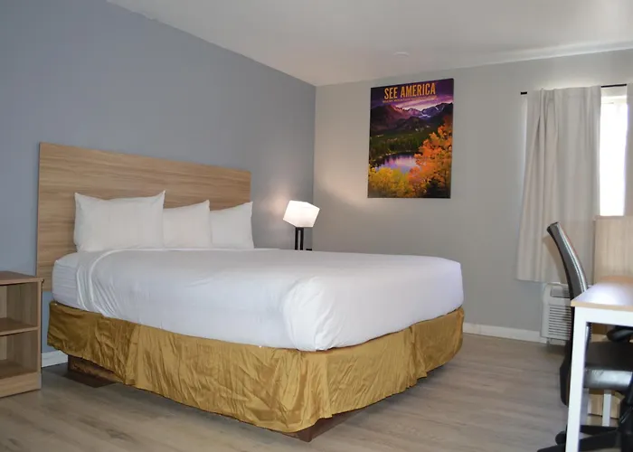 Travelodge By Wyndham Colorado Springs Airport - Peterson Sfb