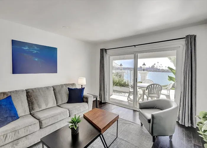 Marina Suites - A Waterfront