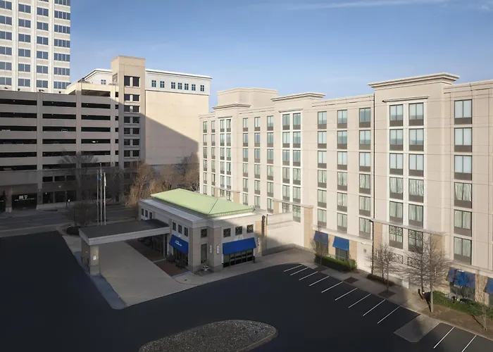 Hilton Garden Inn Virginia Beach Town Center