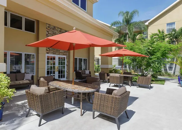 Cheap hotel: Homewood Suites By Hilton Fort Myers
