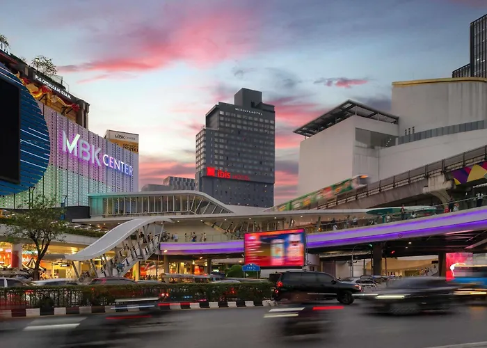Hotel with pool: Mercure Bangkok Siam