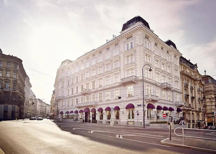 Beach hotel: Hotel Sans Souci, Vienna