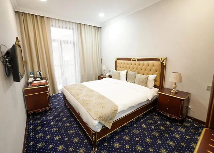 Shah Palace Luxury Museum Hotel