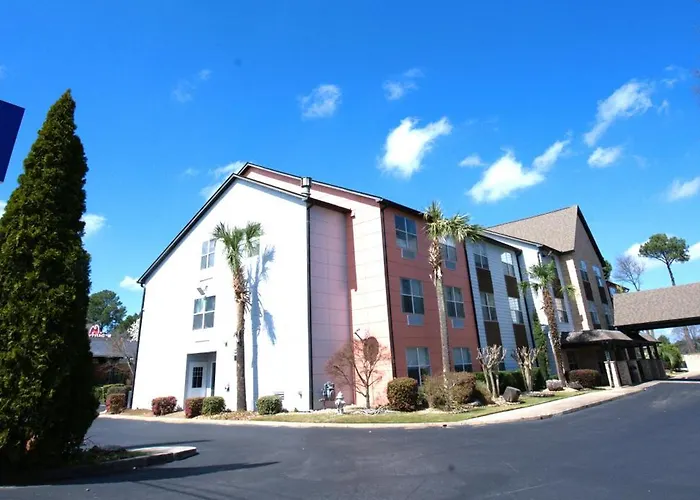 Baymont Inn & Suites By Wyndham Morrow - Atlanta I-75 South