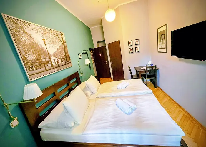 Hotel: Central Station Studios