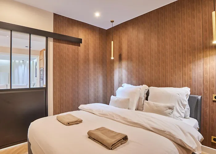 Location Maison Vacances Résidence Caire / Montorgueil
