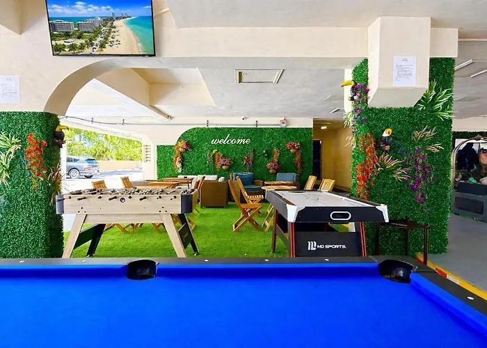 Cheap hotel: Ocean Beach Club