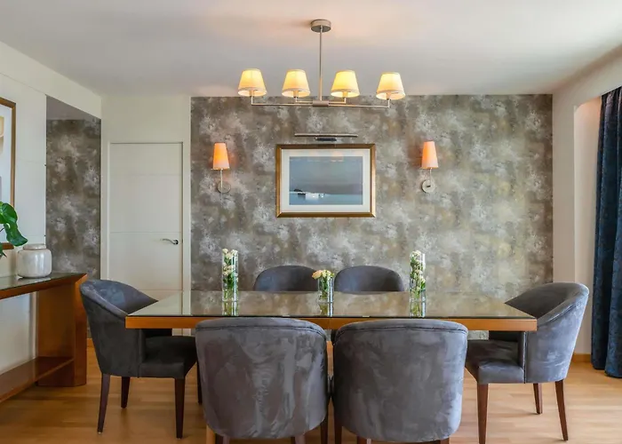 Hotel with Tennis: Moevenpick Hotel Beirut