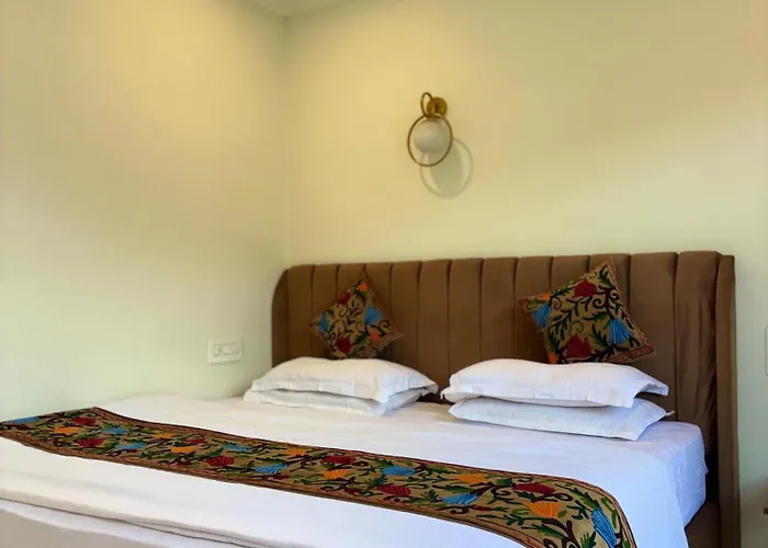 Cheap hotels Crescent
