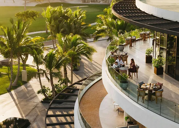 Hotel familiar: The St. Regis Cap Cana Resort