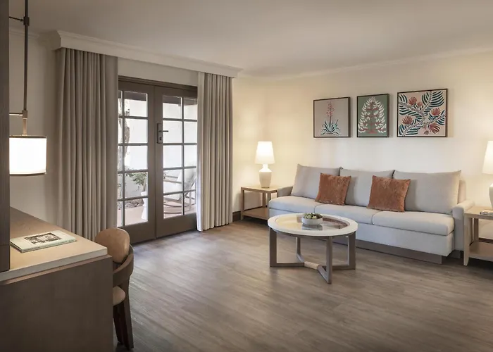 Resort: The Scottsdale Resort & Spa, Curio Collection By Hilton