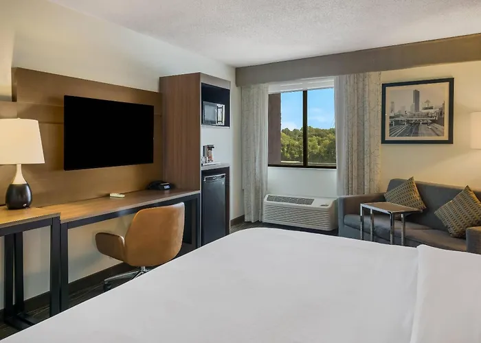 Radisson Hotel Grand Rapids Riverfront