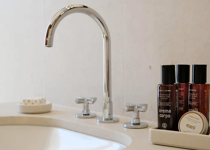 Regina Adelaide Hotel & Spa