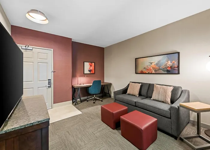 Pet Friendly hotel: Hilton Garden Inn Overland Park