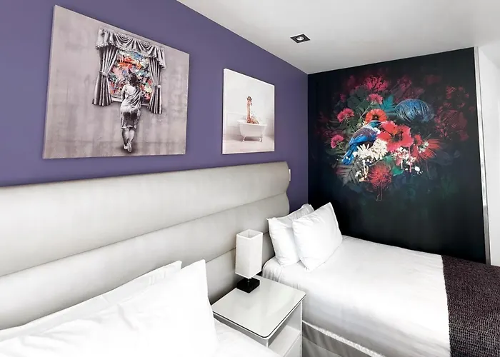 Tides Hotel