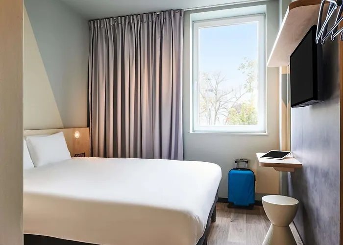 Première Classe La Rochelle Centre - Les Minimes