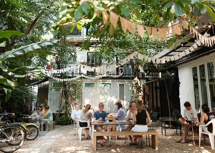 Hotel nahe College: The Yard Bangkok Hostel