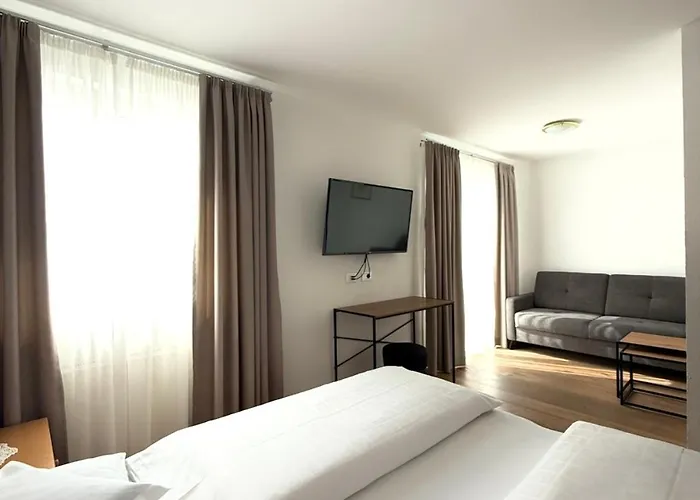 Garni Hotel Dorothea