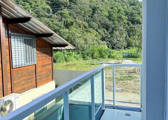 Residencial Maia Casas a 800m da Praia de Maranduba - Ubatuba