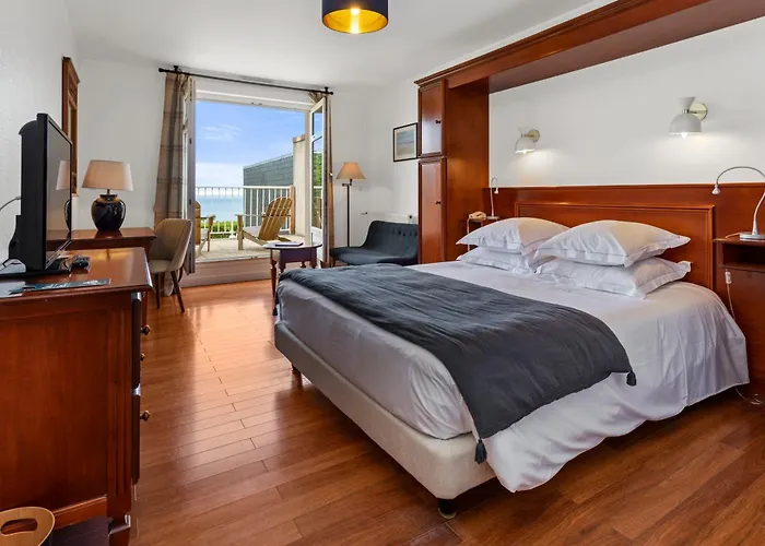 Hotel Le Bellevue, Demeures & Chateaux