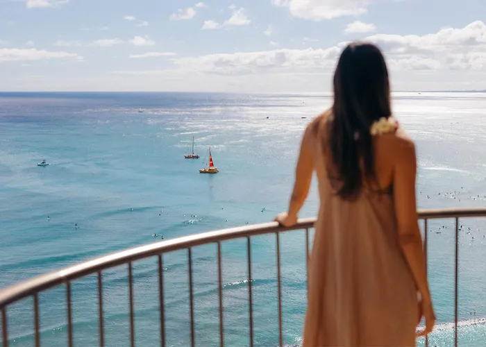Boutique hotel only: Waikiki Beach Marriott Resort & Spa