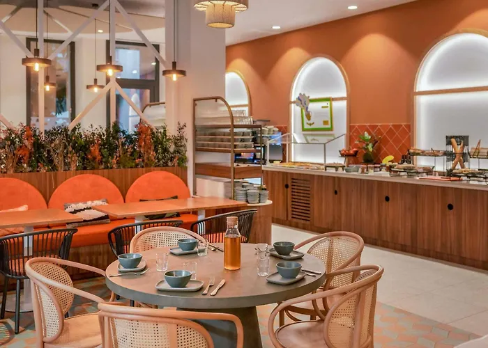 Pet Friendly hotel: Ibis Styles Sevilla City Santa Justa