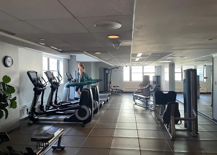 4 star hotel: Warwick Allerton Chicago