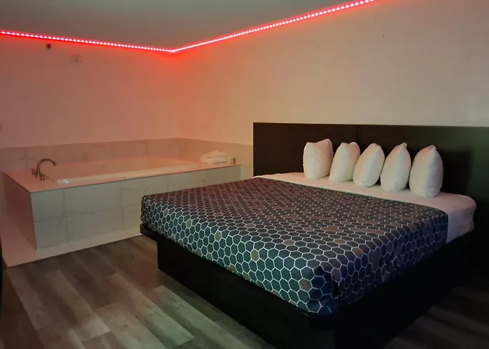 Chicago Club Inn & Suite