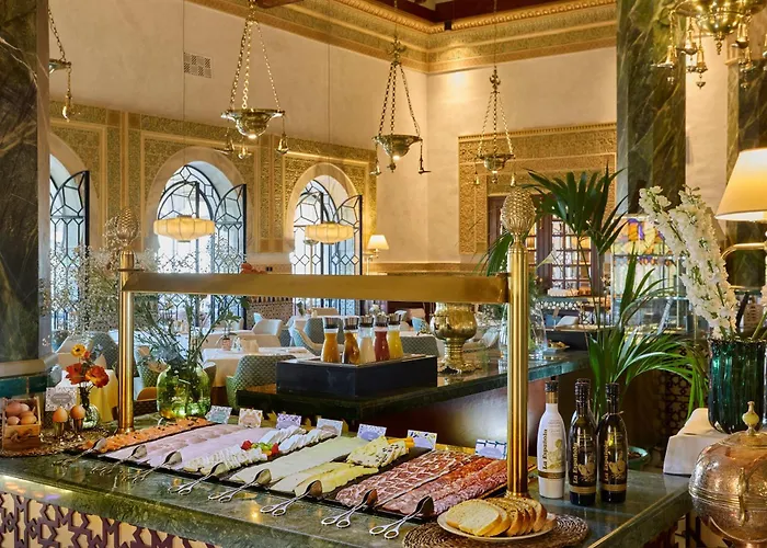 Alhambra Palace Hotel