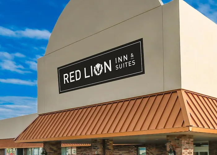 Hotels Close to Airport Ramada By Wyndham Houston Intercontinental Airport South