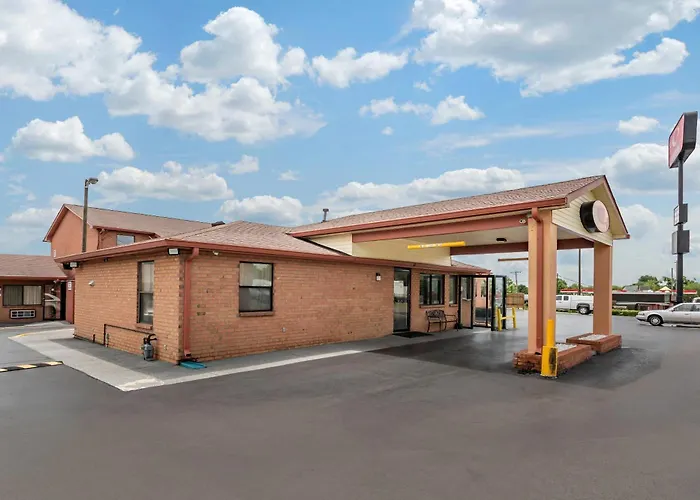 Beach Hotels Econo Lodge Nashville North
