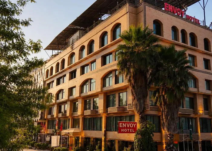 Сity center hotels Envoy Continental , Blue Area, Islamabad
