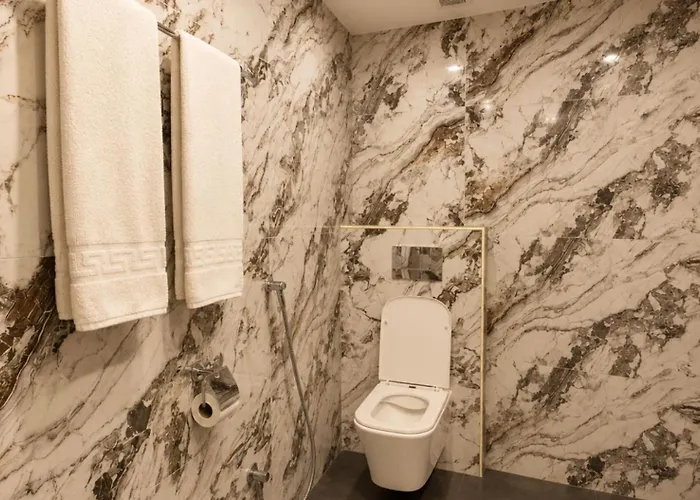 Сity center hotels Envoy Continental , Blue Area, Islamabad