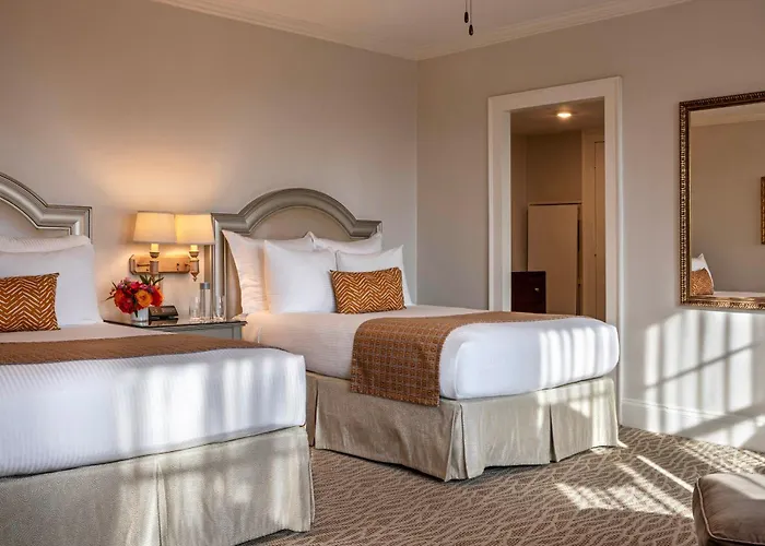 Warwick Melrose Hotel