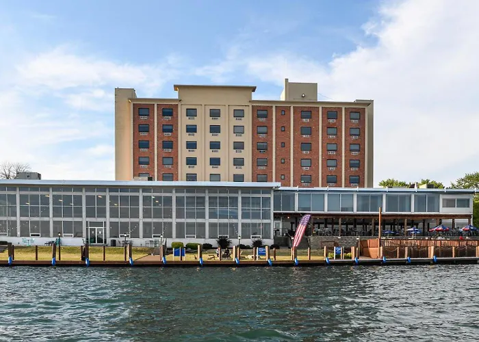 Crowne Plaza Niagara Falls Ny - Riverside By Ihg