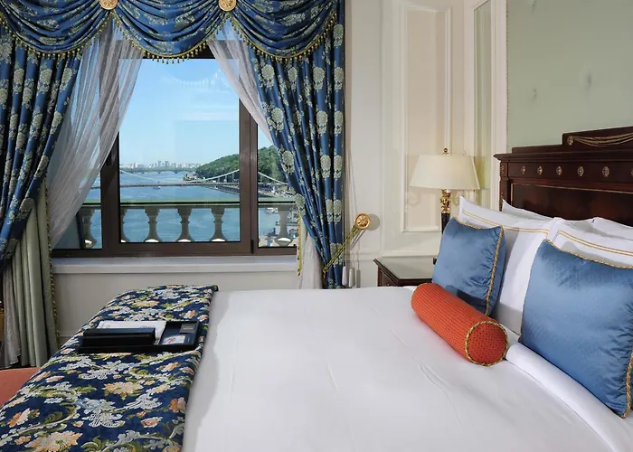 Luxe hotel: Fairmont Grand Hotel Kyiv